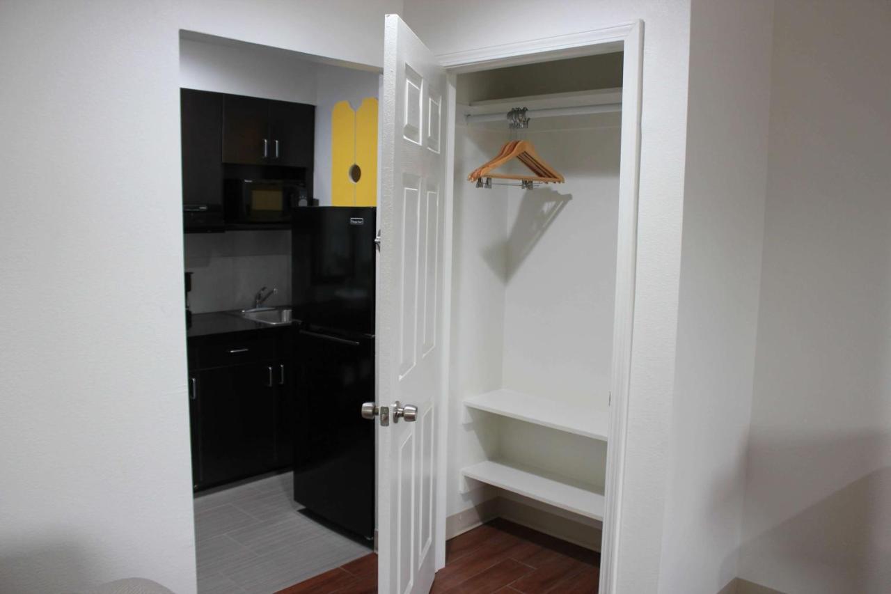 Otel 6-houston, Tx - East 2*